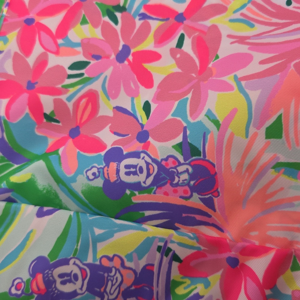 Lilly Pulitzer Beale Weekender Bag Disney Parks Collection Disney Dreamin NWT - Picture 3 of 11